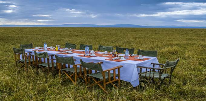 Bush lunch surprise Mara Serena 